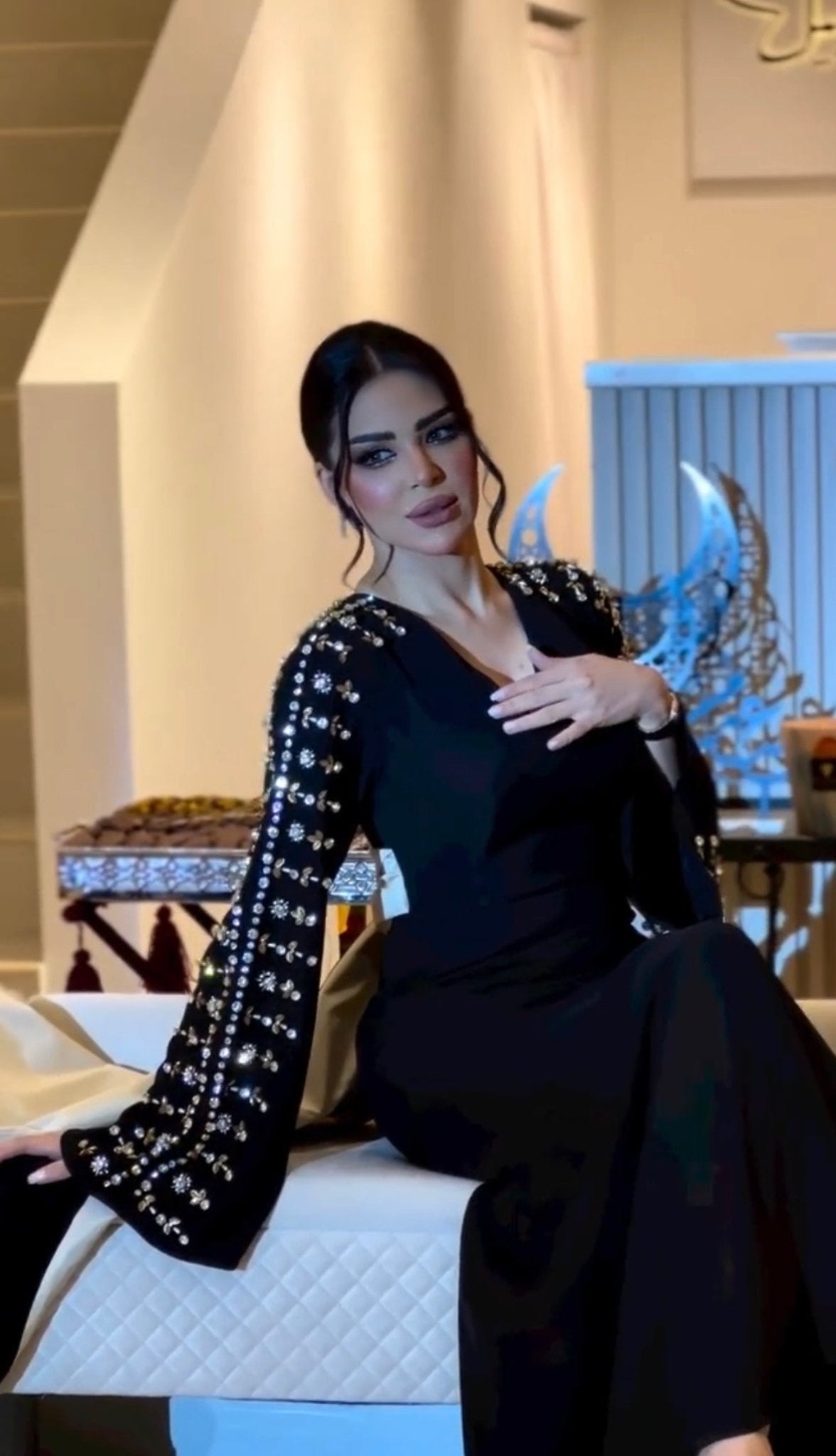 NA10 by Nagham Asari I Elegant
