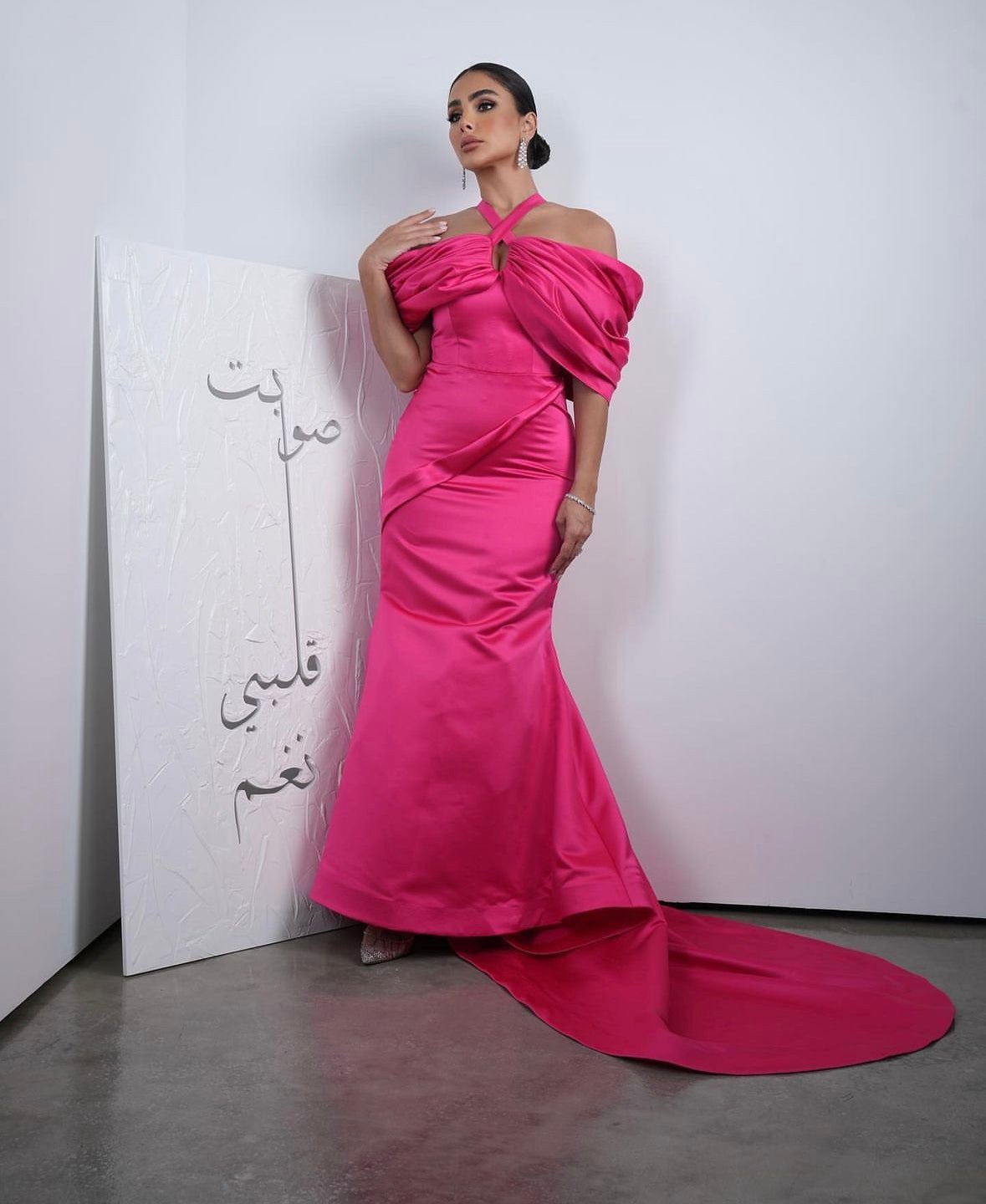 PinkSwan by Nagham Asari I Elegant