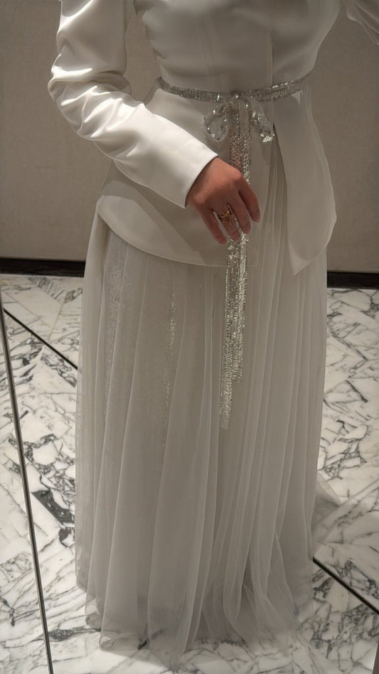 Sparkle white by Nagham Asari I Elegant